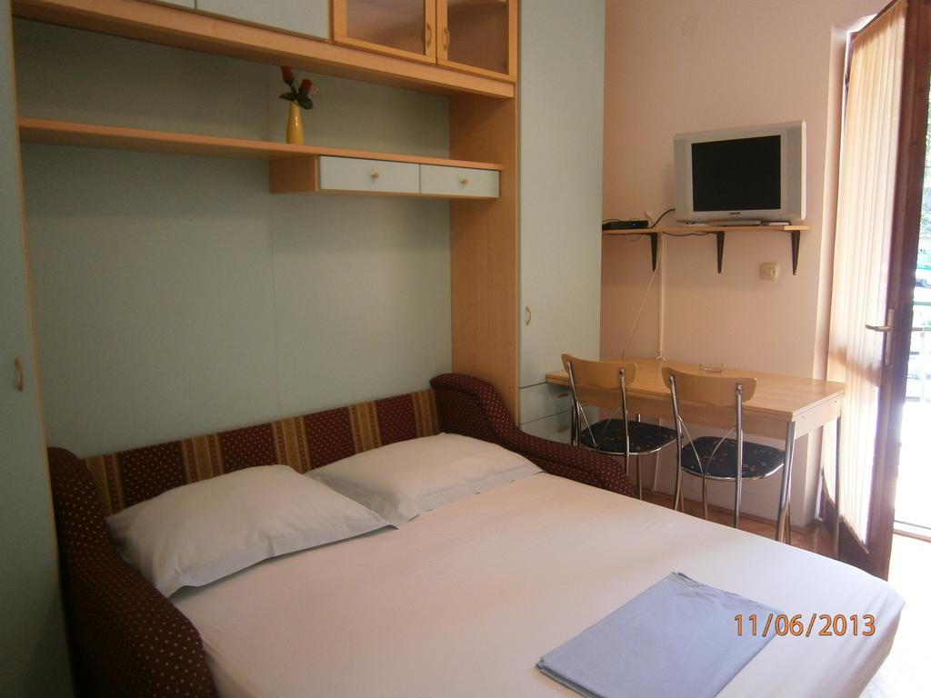 Villa Miranda - Croazia Omiš Szoba fotó