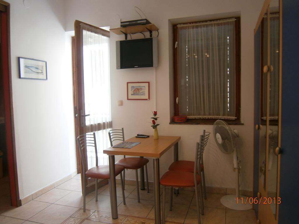 Villa Miranda - Croazia Omiš Szoba fotó